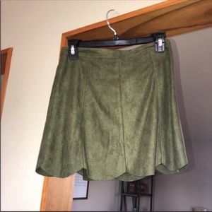 Green scalloped hem high waisted skirt